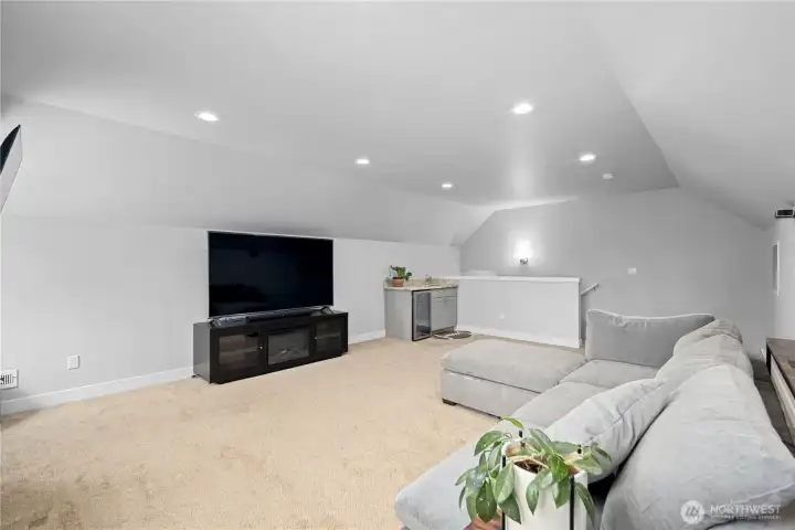 Ideal space for entertaining, movie room or guest overflow!