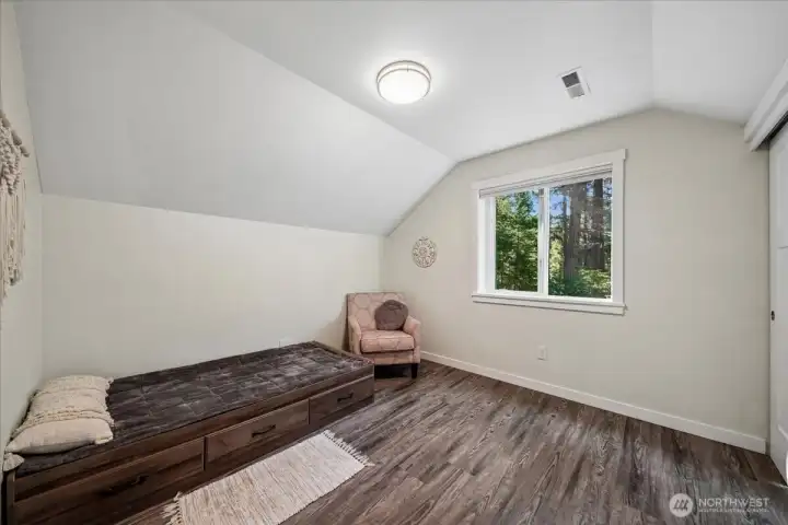 Upstairs Bedroom 2