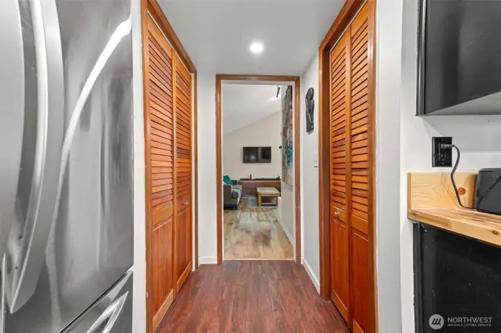 Hall to kitchen and pantry