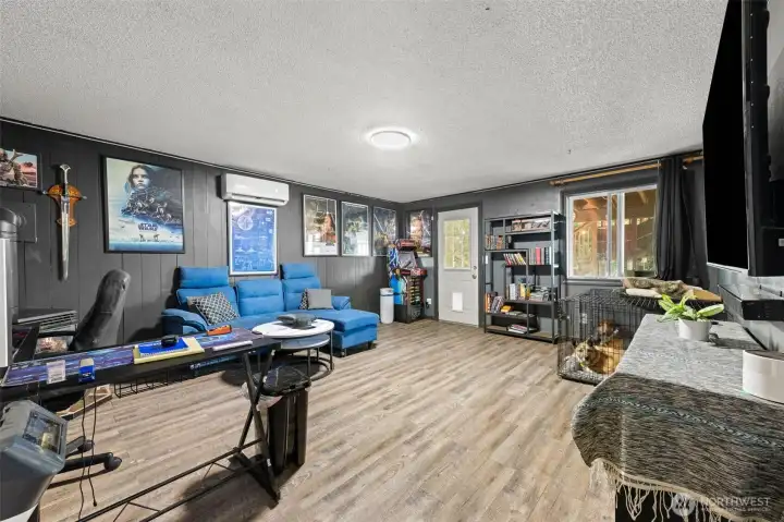 Bonus room