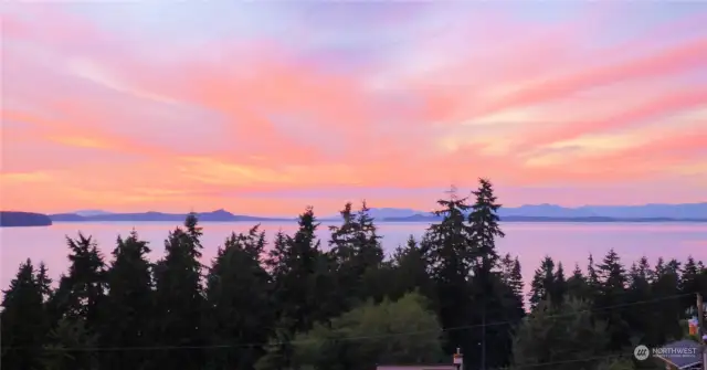 Enjoy the famous Camano Island sunsets from the comfort of your own home, or at the beach.