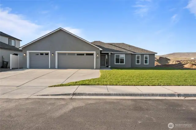 All images used are for illustrative purposes. In some cases it may not be possible to show photographs of the exact property, and we will utilize previous show home photography or photograph of another similar property. Images are for guidance only and may not necessarily represent a true and accurate depiction of the condition of property.