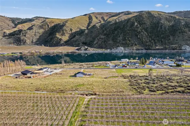 Building lot w/spectacular views of Columbia River!