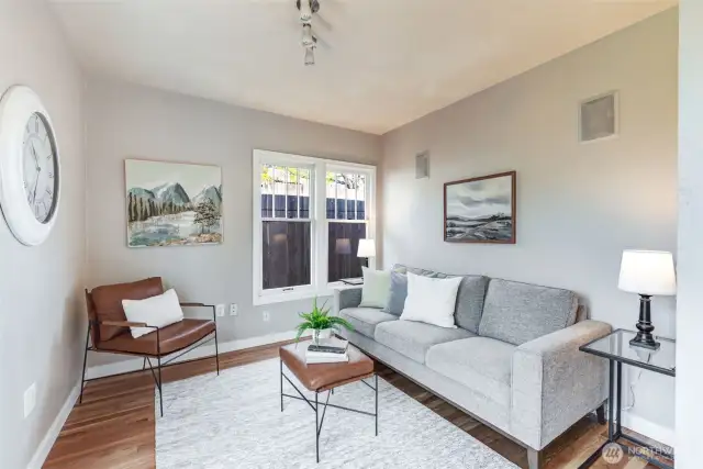 Den.......... easily converted to a children's bedroom, or TV sitting area, or just a perfect "work from home" space.