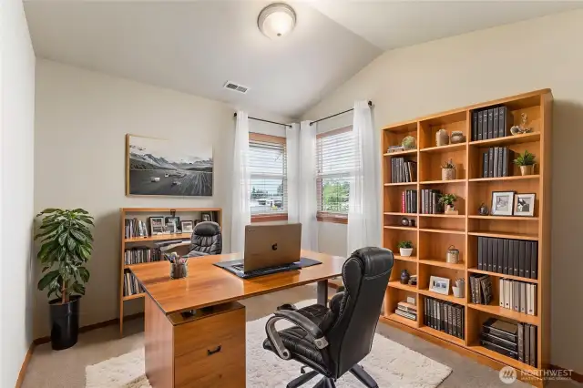 Virtual Staging of Bedroom 3