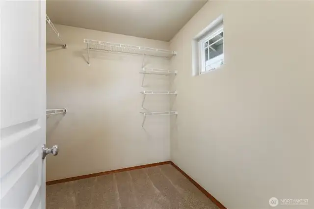 Primary Bed closet