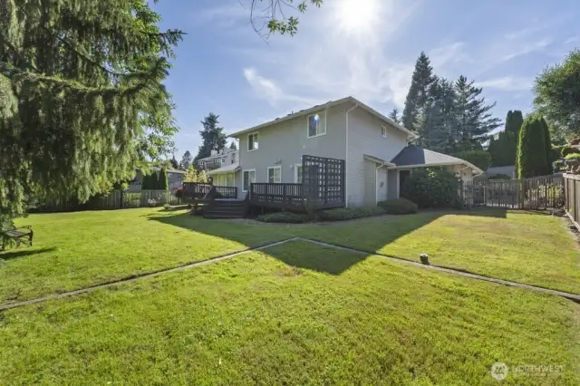 Everyone loves a sunny, yard backs up to the trees