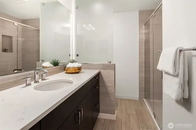 Remodeled Main Floor Bath