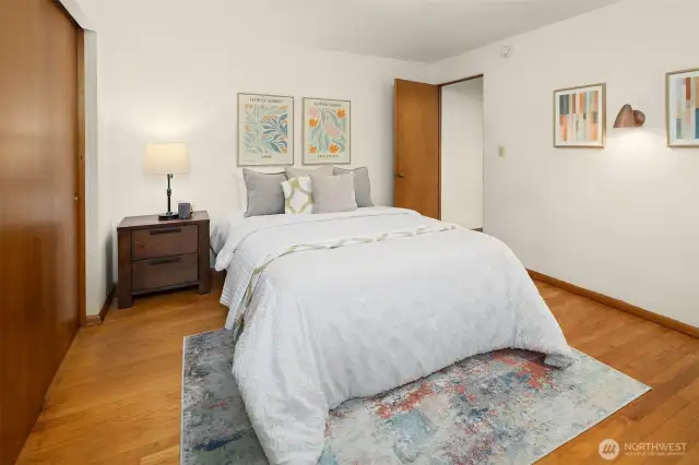 Upper Level Larger (Primary) Bedroom