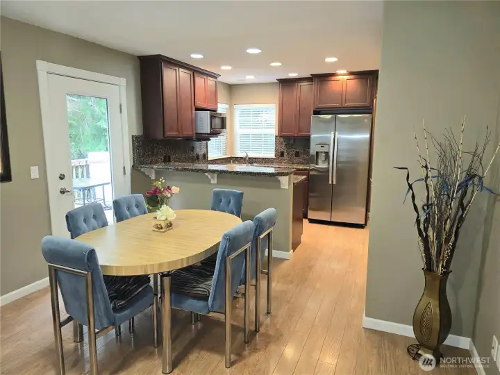 Kitchen Area with Eating Space