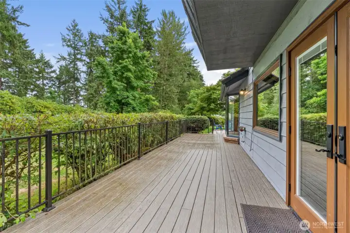 Deck entrance of Family/Rec room.