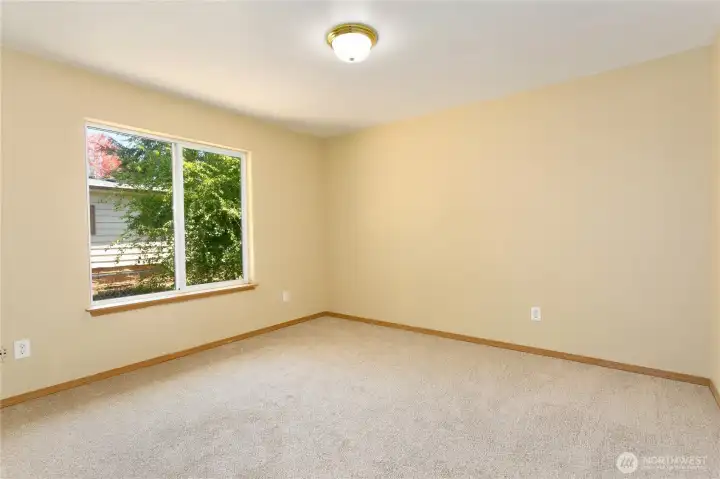 bedroom no staging