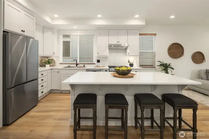 Eating Bar with Seating for Four