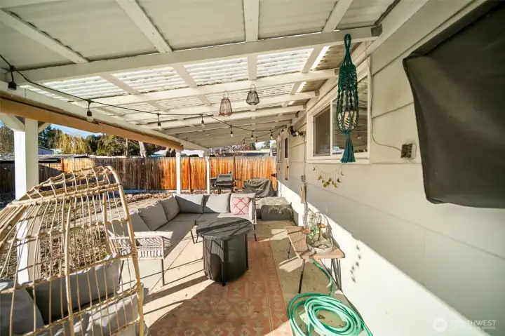 Outdoor TV conveys with property