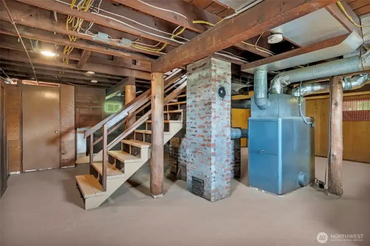 Unfinished 900sqf basement