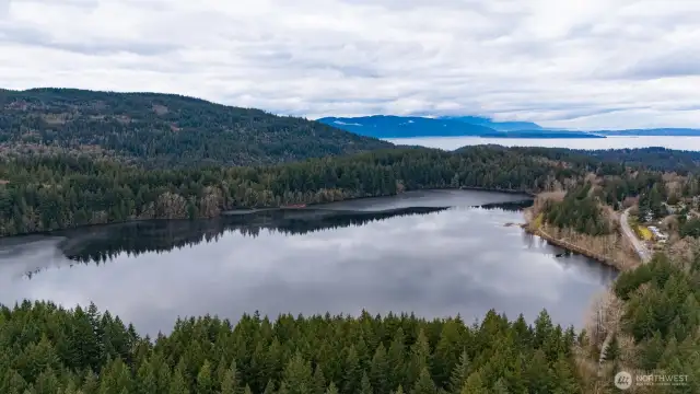 Lake Padden just down the street with the Chuckanut Mountains, Bellingham Bay and San Juan Islands beyond. You'll be surrounded in natural beauty with opportunities for walking and biking trails all around.