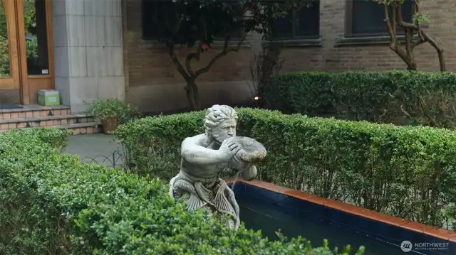 The fountain is so brilliant!