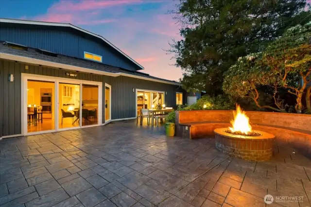 Plumbed Fire pit. Just hit on the on button and enjoy.