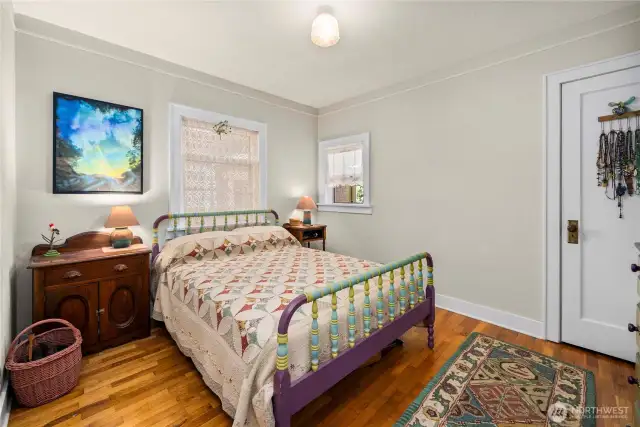 1st guest room main floor.