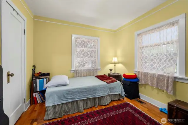 2nd guest room main floor.