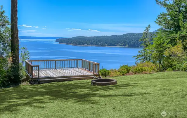 Deck at bluff