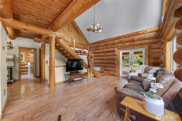 Open layout main floor living