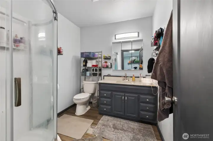 Secondary Primary Suite Bathroom