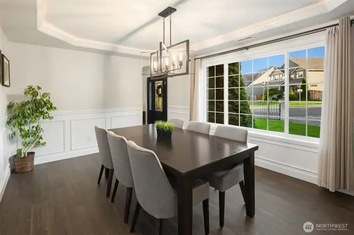 Dimmable modern/industrial light fixtures throughout are featured throughout.