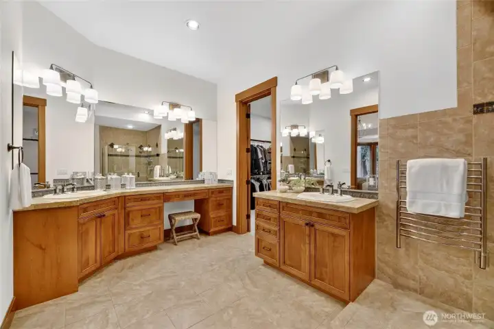 Huge Primary bath with His/Hers vanities