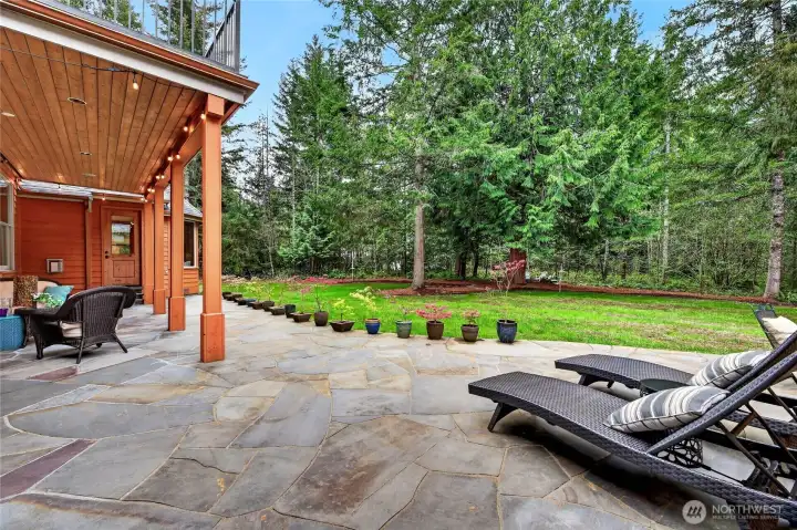 The sunny side of the patio for your sun bathers!