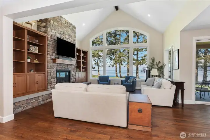 Living room with fireplace