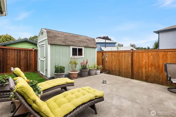 The backyard is level and fully fenced, perfect for your furry friends. The backyard is level and fully fenced, perfect for your furry friends.