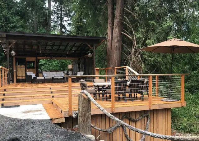 RV Covered Deck and entertaining area