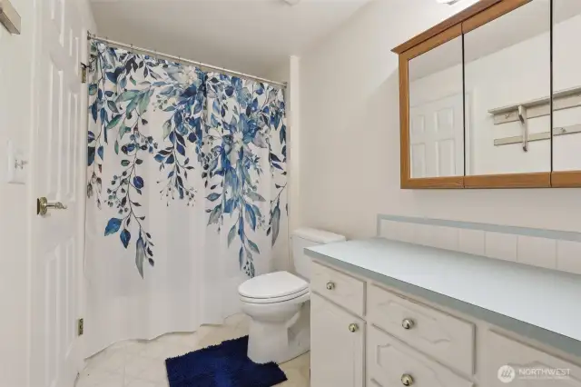 Full Bathroom