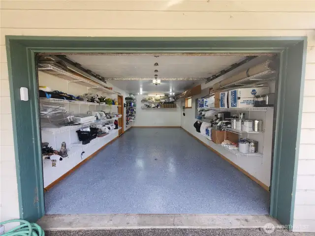 Single Car Garage.