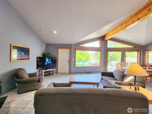 Large windows and sliding glass door for lots of natural lights and views.