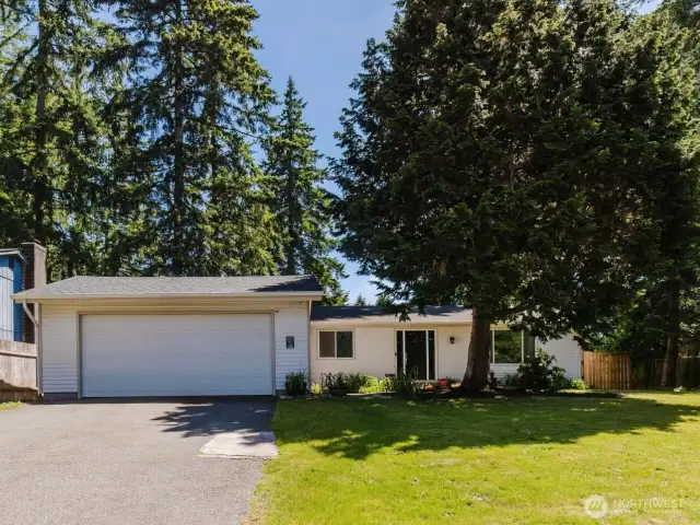 Charming single level home in Port Orchard close access to Sedgewick and HWY 16