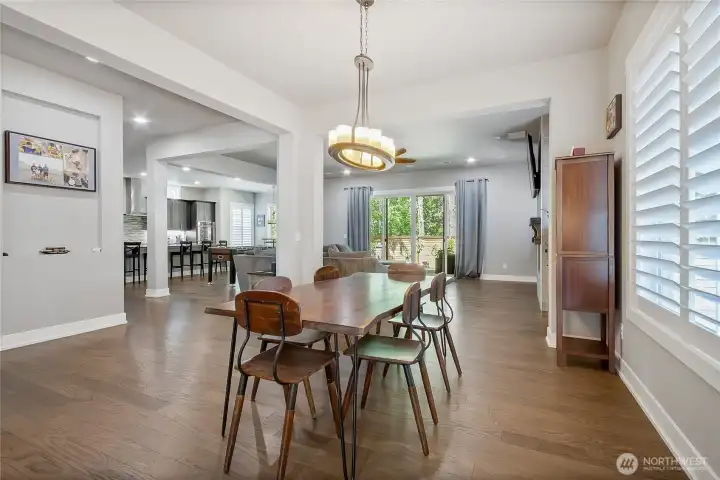 Dining room leading into leaving room