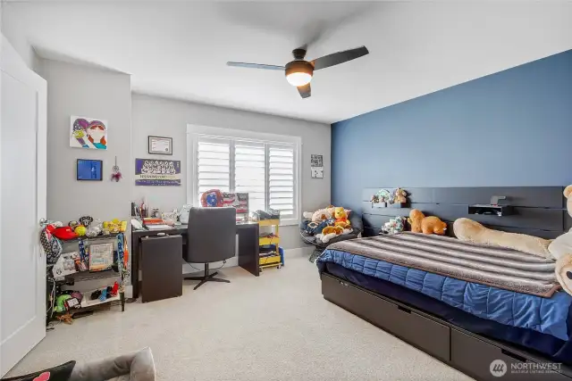 3rd bedroom on upper floor with small walk-in-closet