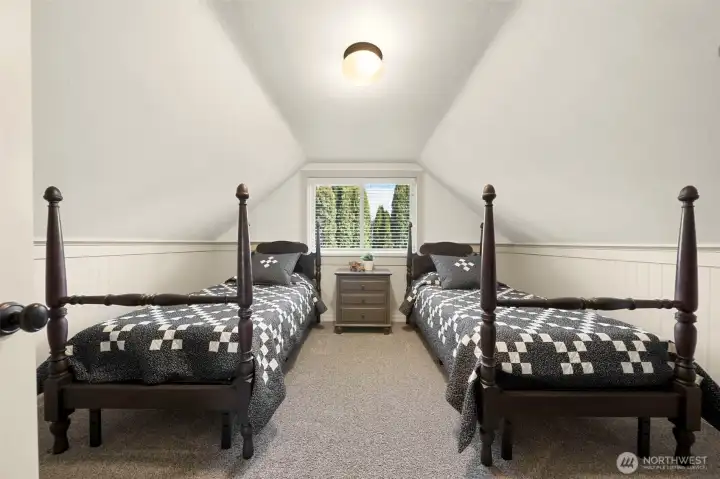 Bedroom -#4 Upper