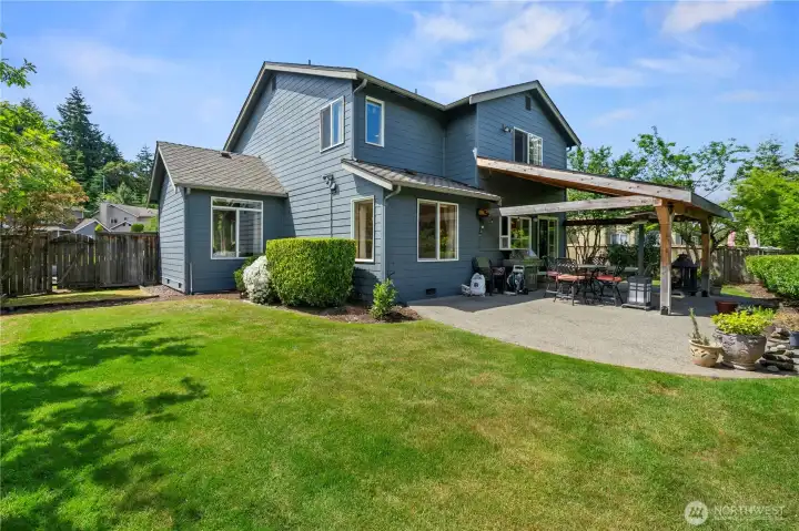 Huge covered patio for year round use.