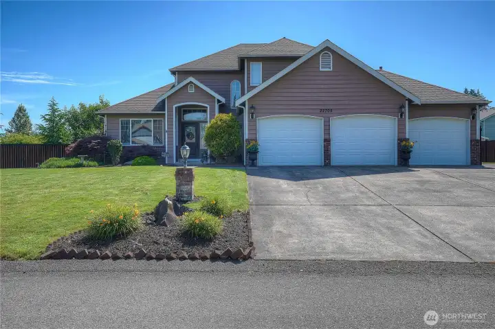 Welcome to Sporting Green Meadows. The small, gated community is home to around 40 single family homes. The yards are large and well maintained. There a both two-story homes and ramblers. 22705 66th is a wonderful home with a very functional floor plan and a large fenced yard. There is ample parking and you could even park an RV behind the gate.