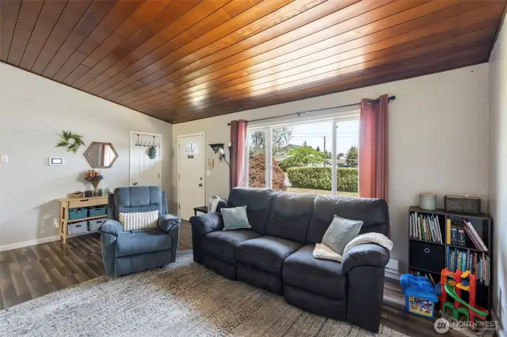Big window for natural light throughout the day.