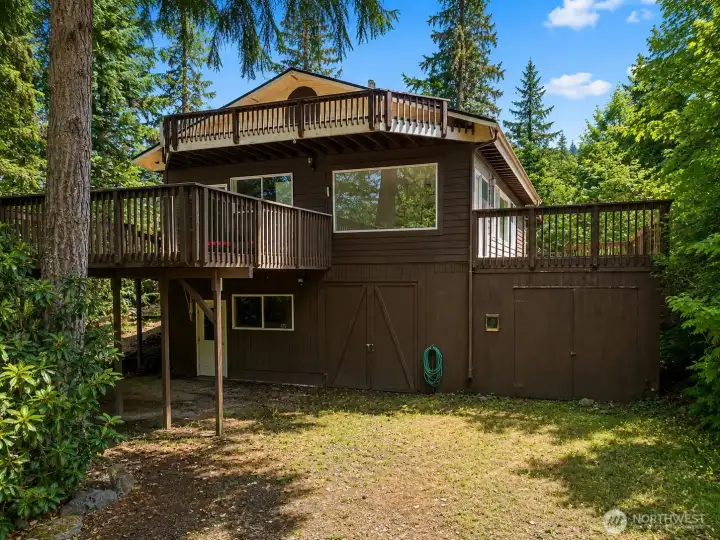 Shop with bonus room, kitchen and bathroom Shop with bonus room, kitchen and bathroom