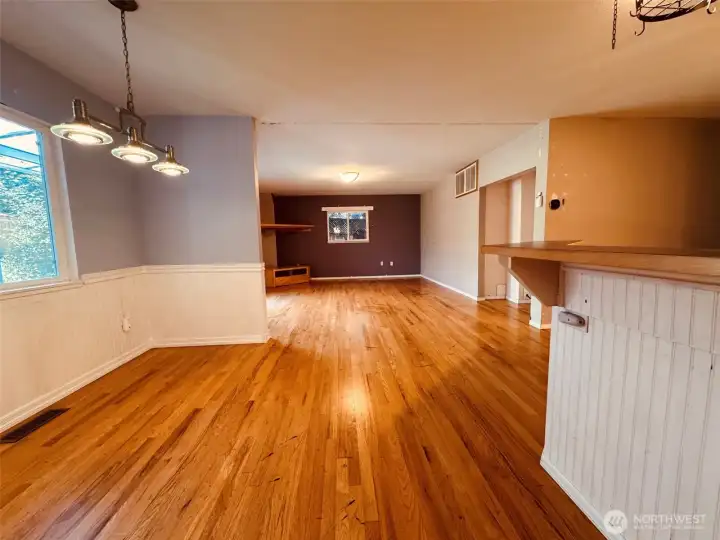 Breakfast nook.  Beautiful hardwood floor throughout