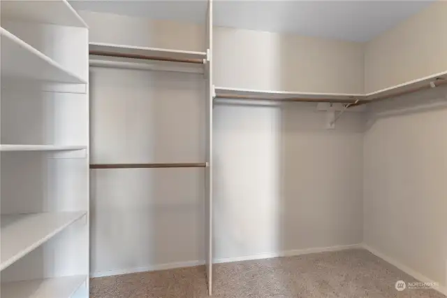 Primary offers large walk-in closet