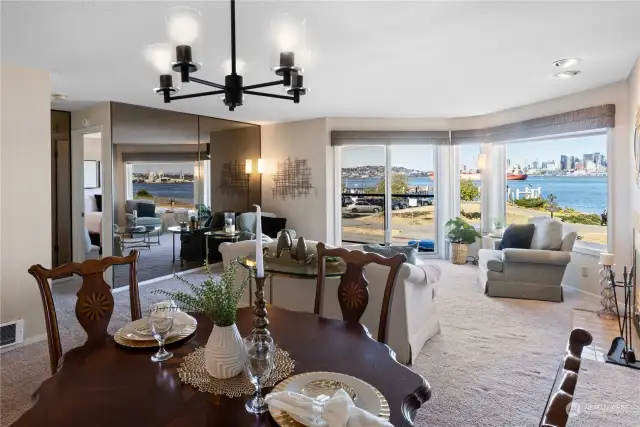 Dining area off kitchen