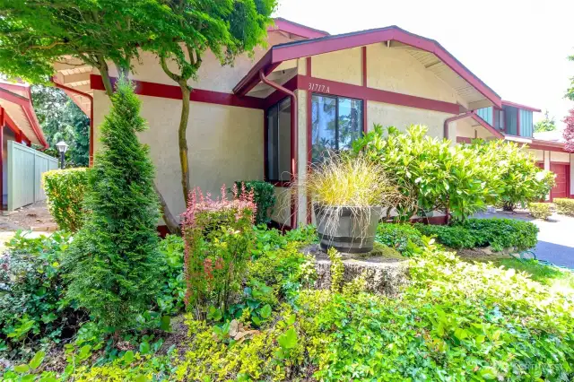 Landscape is taken care of by the HOA