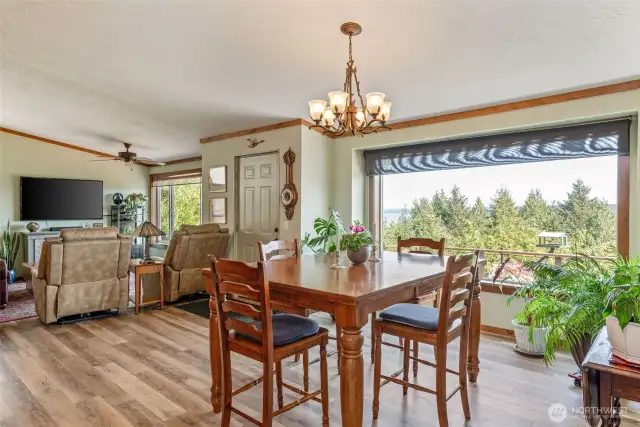 Dinning area open to living room