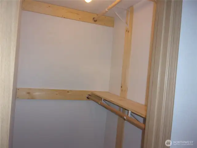 Main full bathroom.